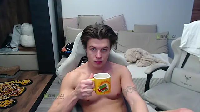 Snapshot of Sunny-Girl1 chatting on 01/10/26, 07:43 Sunny-Girl1 online show from 01/10/26, 07:43