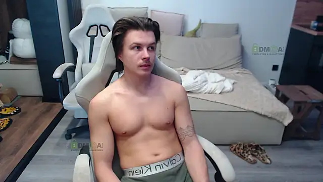 Snapshot of Sunny-Girl1 chatting on 02/05/26, 08:19 Sunny-Girl1 online show from 02/05/26, 08:19