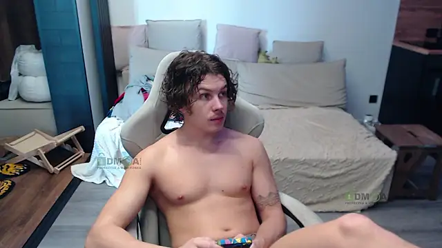 Snapshot of Sunny-Girl1 chatting on 03/13/26, 06:53 Sunny-Girl1 online show from 03/13/26, 06:53