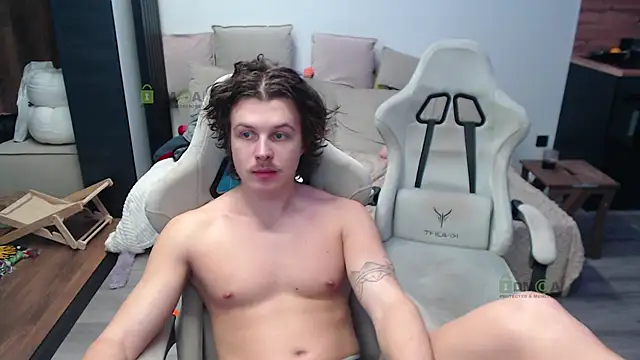 Snapshot of Sunny-Girl1 chatting on 03/19/26, 11:14 Sunny-Girl1 online show from 03/19/26, 11:14