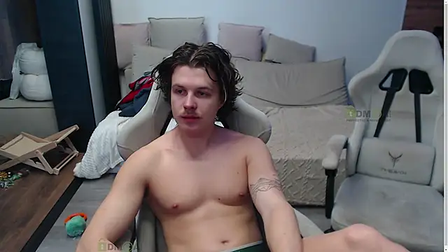 Snapshot of Sunny-Girl1 chatting on 03/20/26, 07:46 Sunny-Girl1 online show from 03/20/26, 07:46