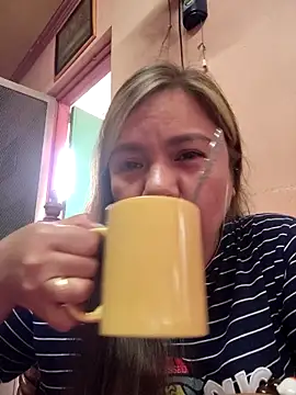 ambersmile online show from 11/23/25, 01:49