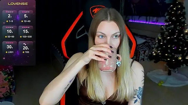 Snapshot of BiMolly chatting on 01/11/26, 05:29 BiMolly online show from 01/11/26, 05:29