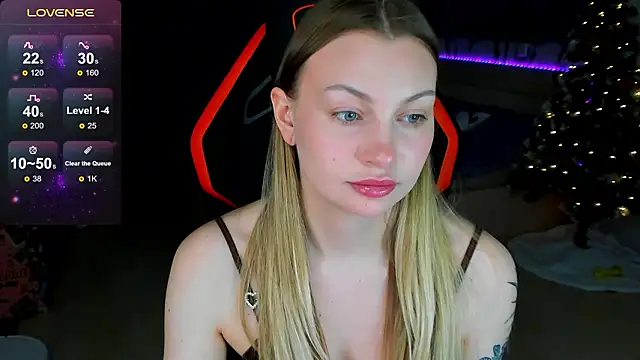 Snapshot of BiMolly chatting on 02/02/26, 09:57 BiMolly online show from 02/02/26, 09:57