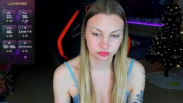 Snapshot of BiMolly chatting on 02/06/26, 07:06 BiMolly online show from 02/06/26, 07:06