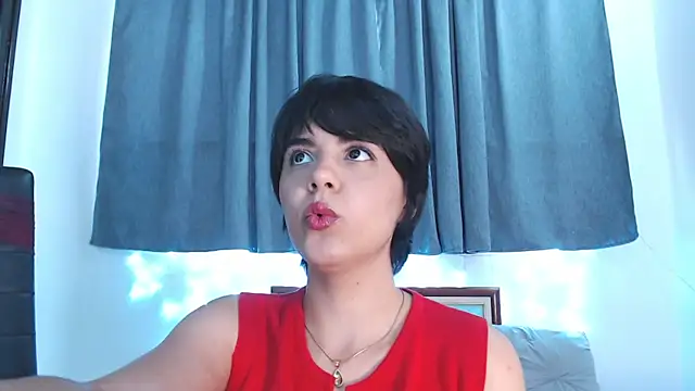 Snapshot of mia_collins_x chatting on 04/13/26, 09:31 mia collins x online show from 04/13/26, 09:31