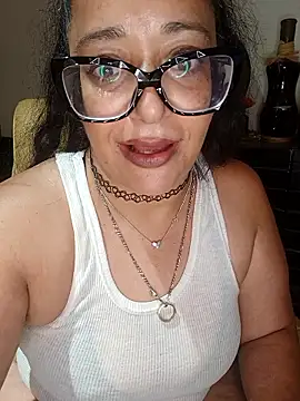 PichyPrettyPussy online show from 10/20/25, 06:30