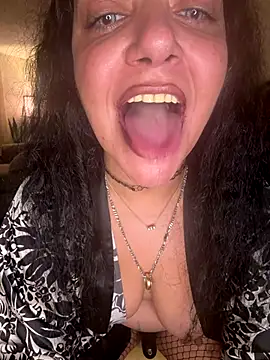 PichyPrettyPussy online show from 11/20/25, 07:46