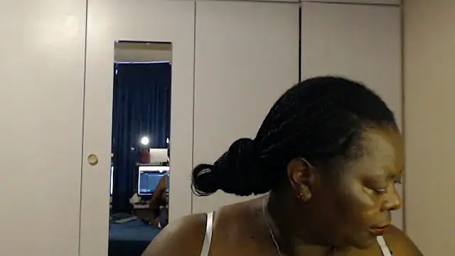 MatureBoobsDiva online show from 11/01/25, 02:41