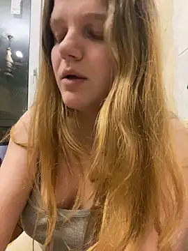 -MimmiLissa- online show from 12/21/25, 07:32