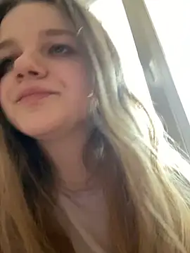 Snapshot of -MimmiLissa- chatting on 03/19/26, 11:03 -MimmiLissa- online show from 03/19/26, 11:03