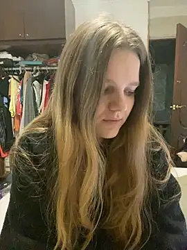 Snapshot of -MimmiLissa- chatting on 04/13/26, 11:10 -MimmiLissa- online show from 04/13/26, 11:10