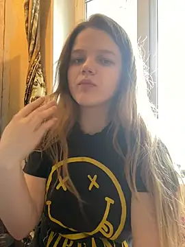 Snapshot of -MimmiLissa- chatting on 04/21/26, 11:16 -MimmiLissa- online show from 04/21/26, 11:16