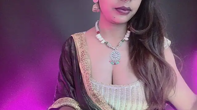 Snapshot of DesiZoya chatting on 09/26/25, 10:03 DesiZoya online show from 09/26/25, 10:03