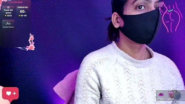 Snapshot of DesiZoya chatting on 12/13/25, 10:59 DesiZoya online show from 12/13/25, 10:59