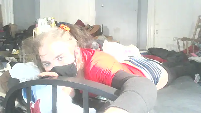 Valarie83 online show from 02/12/25, 01:19