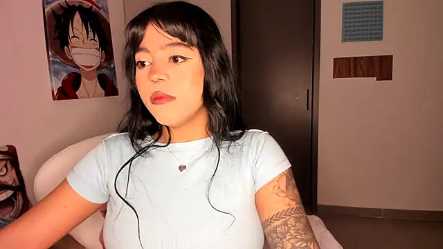 Snapshot of Naiara_sex chatting on 02/05/25, 07:07 Naiara sex online show from 02/05/25, 07:07