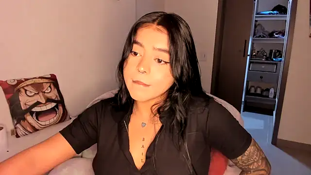 Snapshot of Naiara_sex chatting on 03/08/25, 03:50 Naiara sex online show from 03/08/25, 03:50