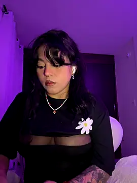 Snapshot of Naiara_sex chatting on 10/22/25, 07:30 Naiara sex online show from 10/22/25, 07:30