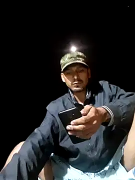 Snapshot of Sirius_5 chatting on 12/13/24, 03:38 Sirius 5 online show from 12/13/24, 03:38