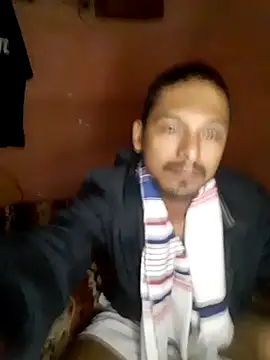 Snapshot of Sirius_5 chatting on 12/14/24, 12:33 Sirius 5 online show from 12/14/24, 12:33