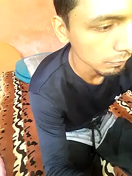 Snapshot of Sirius_5 chatting on 12/15/24, 08:15 Sirius 5 online show from 12/15/24, 08:15