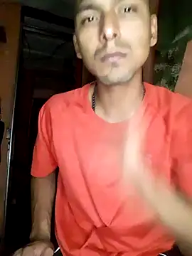 Snapshot of Sirius_5 chatting on 01/04/25, 12:37 Sirius 5 online show from 01/04/25, 12:37