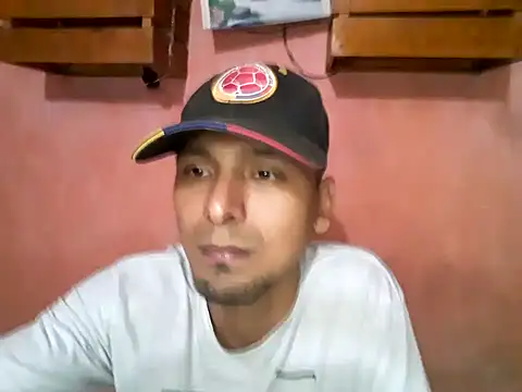 Snapshot of Sirius_5 chatting on 01/10/25, 02:57 Sirius 5 online show from 01/10/25, 02:57