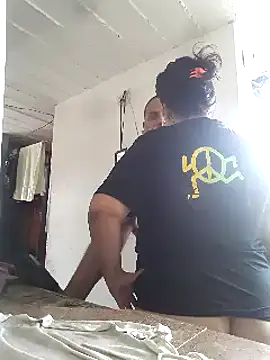 Snapshot of Sirius_5 chatting on 01/11/25, 09:15 Sirius 5 online show from 01/11/25, 09:15