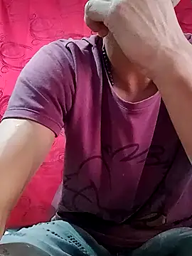 Snapshot of Sirius_5 chatting on 01/14/25, 02:43 Sirius 5 online show from 01/14/25, 02:43