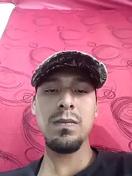 Snapshot of Sirius_5 chatting on 03/11/25, 07:25 Sirius 5 online show from 03/11/25, 07:25