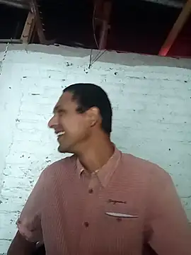 Snapshot of Sirius_5 chatting on 03/20/25, 01:02 Sirius 5 online show from 03/20/25, 01:02