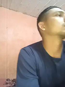 Snapshot of Sirius_5 chatting on 10/19/25, 12:55 Sirius 5 online show from 10/19/25, 12:55