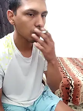 Snapshot of Sirius_5 chatting on 11/10/25, 03:11 Sirius 5 online show from 11/10/25, 03:11