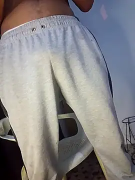 Snapshot of Sirius_5 chatting on 11/24/25, 04:56 Sirius 5 online show from 11/24/25, 04:56