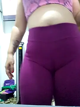 Snapshot of BadMicaela1 chatting on 09/16/25, 04:13 BadMicaela1 online show from 09/16/25, 04:13