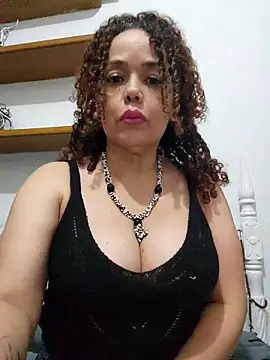 Snapshot of BadMicaela1 chatting on 11/24/25, 05:07 BadMicaela1 online show from 11/24/25, 05:07