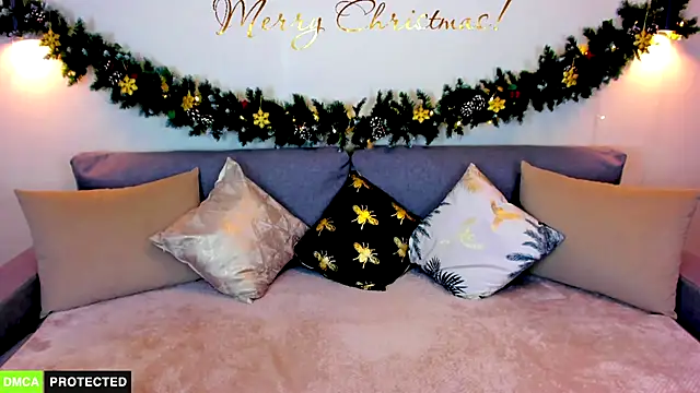 TheWoman   online show from 12/28/24, 01:28