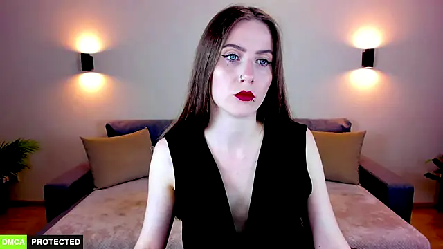 TheWoman   online show from 09/23/25, 06:44