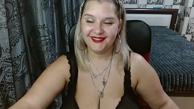 Snapshot of Boolochka chatting on 07/17/26, 07:52 Boolochka online show from 07/17/26, 07:52