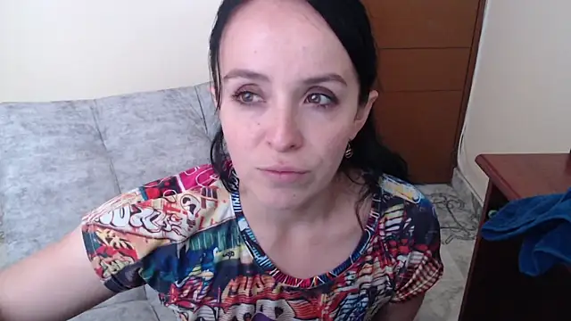 Snapshot of antara_hotgirl chatting on 12/27/24, 06:10 antara hotgirl online show from 12/27/24, 06:10