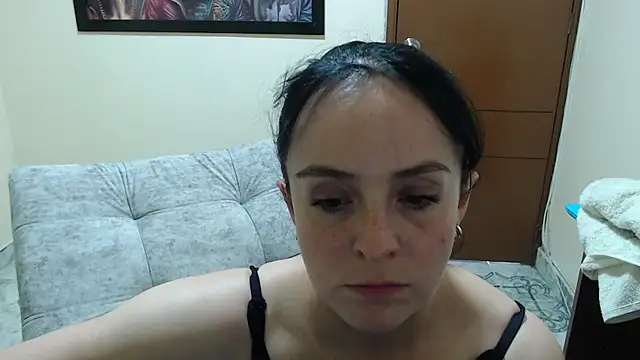 Snapshot of antara_hotgirl chatting on 05/20/26, 09:10 antara hotgirl online show from 05/20/26, 09:10