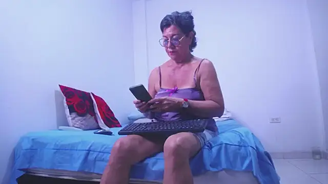 sexycristina 2 online show from 12/19/25, 02:24