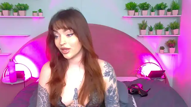 AnnaLeiBabestation online show from 10/29/25, 09:00