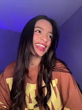 Snapshot of Sammy_pink chatting on 01/26/25, 05:34 Sammy pink online show from 01/26/25, 05:34