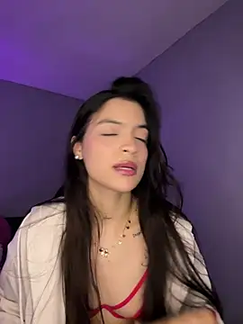 Snapshot of Sammy_pink chatting on 02/14/25, 11:09 Sammy pink online show from 02/14/25, 11:09