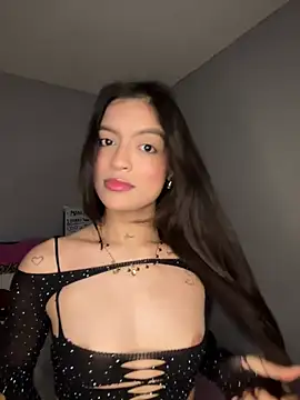 Snapshot of Sammy_pink chatting on 03/02/25, 12:42 Sammy pink online show from 03/02/25, 12:42