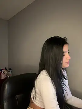 Snapshot of Sammy_pink chatting on 03/04/26, 11:22 Sammy pink online show from 03/04/26, 11:22