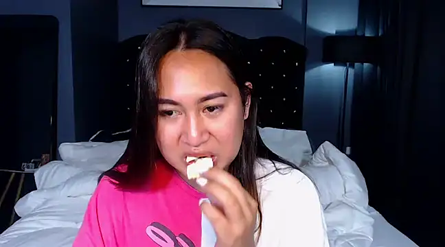 HOTTESTCANDYTS online show from 03/19/25, 08:43