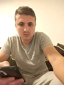 MrNoBoDy000 online show from 11/18/25, 06:34